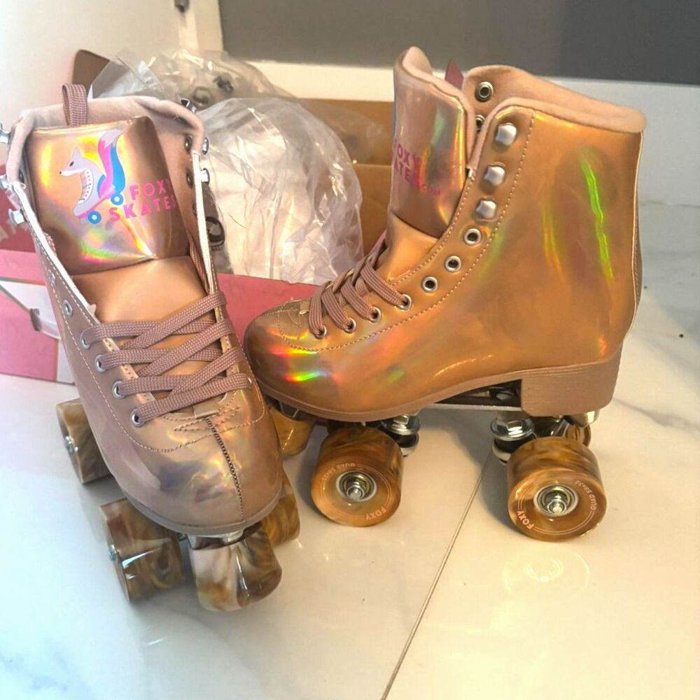Foxy Skates Groovy Rose Gold Holographic Quad Roller Skates Women’s Size 5